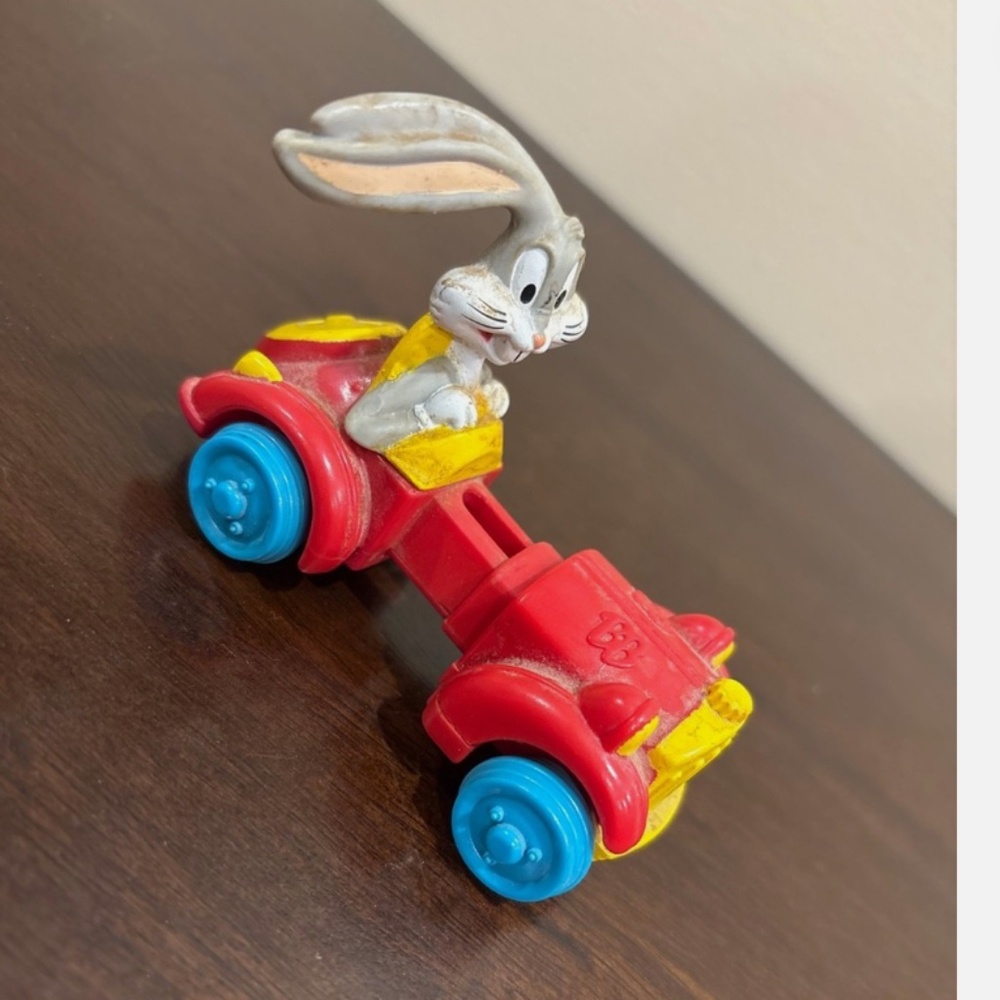 Vintage McDonald’s bugs bunny toy